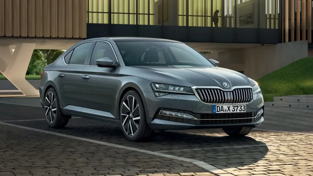 Gebze Skoda servis 2021-skoda-superb-2